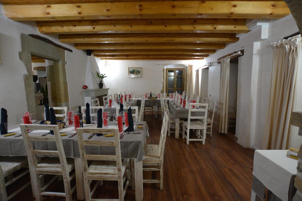 Abas Ristorante Pizzeria Affittacamere Ales Extérieur photo